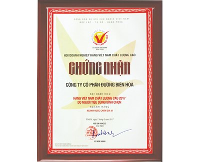 Hàng Việt Nam chất lượng cao do người tiêu dùng bình chọn 2017